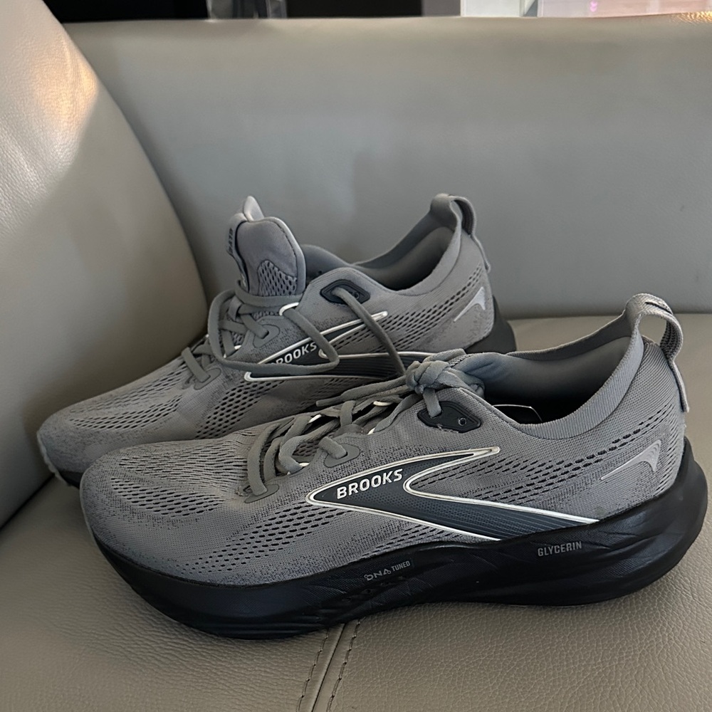 Brooks Charcoal Athletic Sneakers
